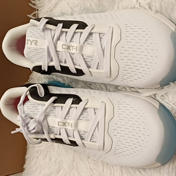 TYR CXT-1  Men's Sz 8 Women's Sz 9.5 Trainer Sneakers 🆕 - Picture 2 of 8